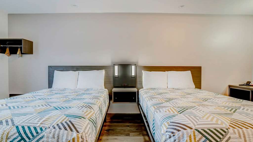 MOTEL 6 SAN BERNARDINO CA - EAST-guestroom-Guest Room,On-Site.jpg