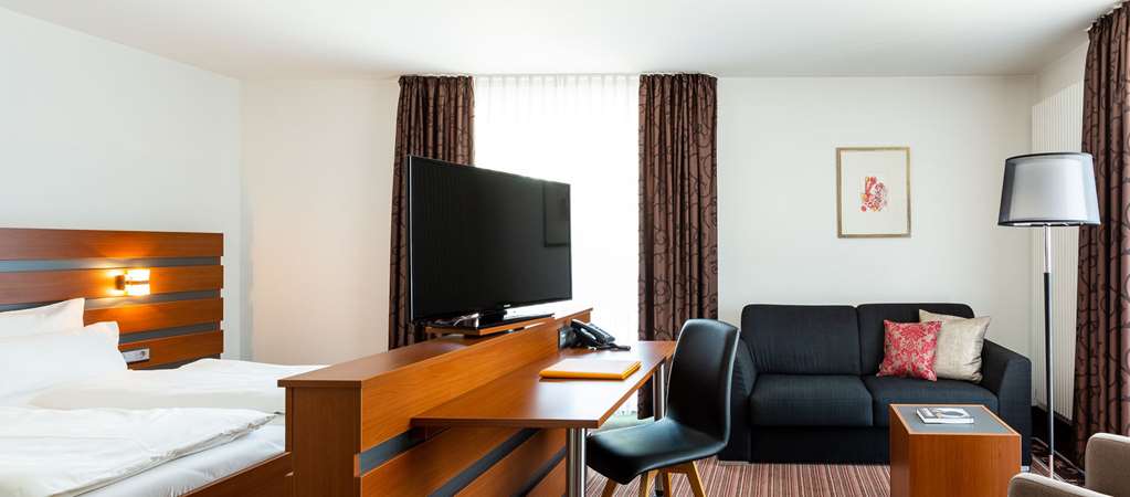 Ringhotel sKreuz-guestroom-Guest Room,On-Site.jpg