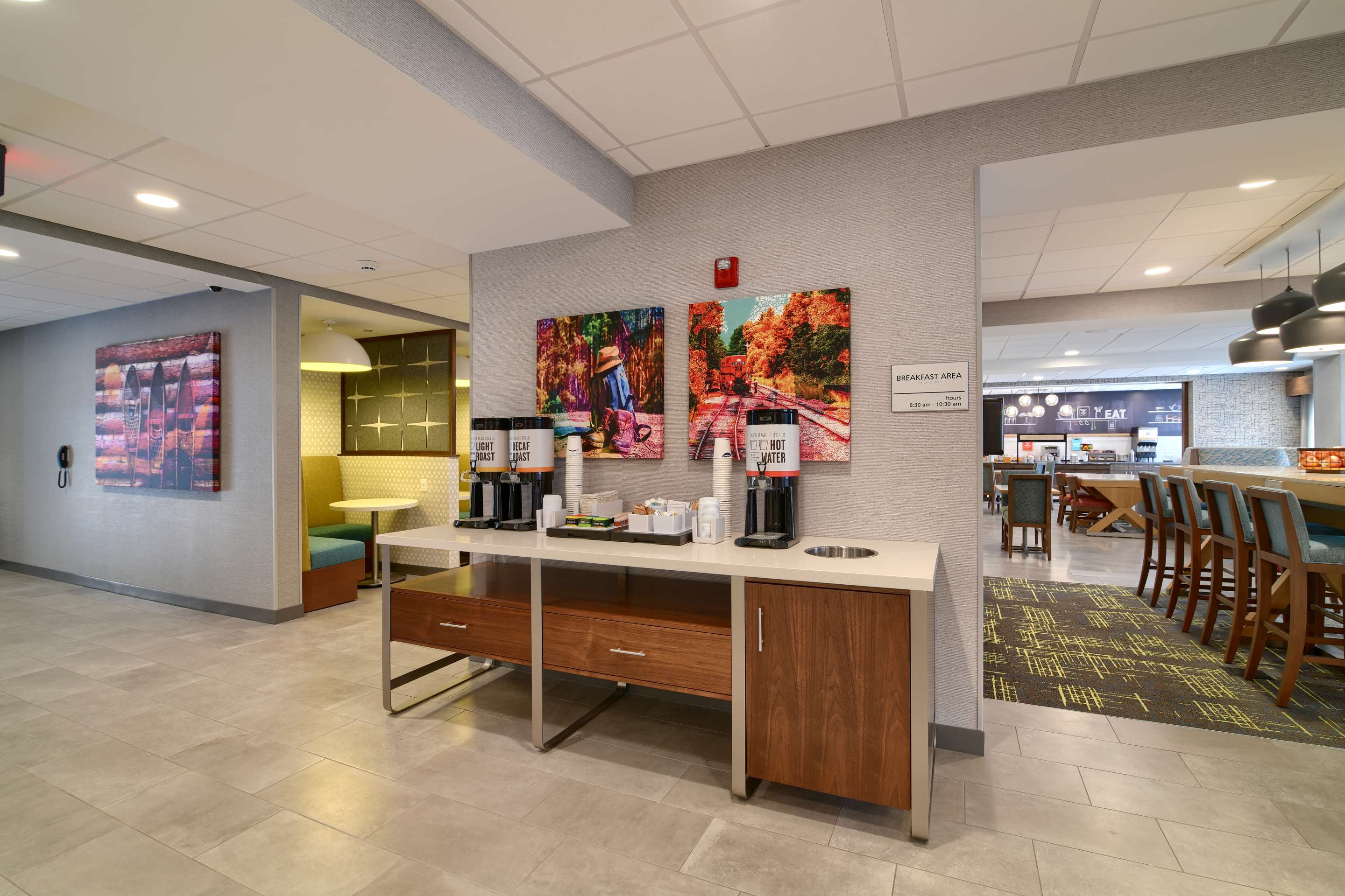 Lobby | Hampton Inn Lincoln White Mountains
