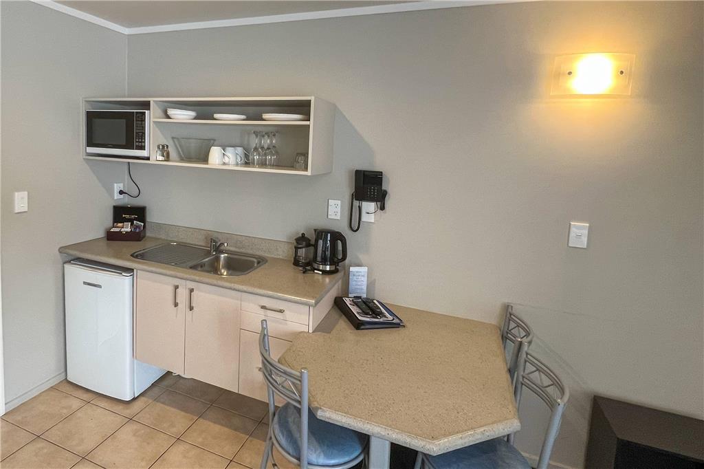 QUALITY INN ACAPULCO TAUPO-guestroom-Guest Room,On-Site.jpg
