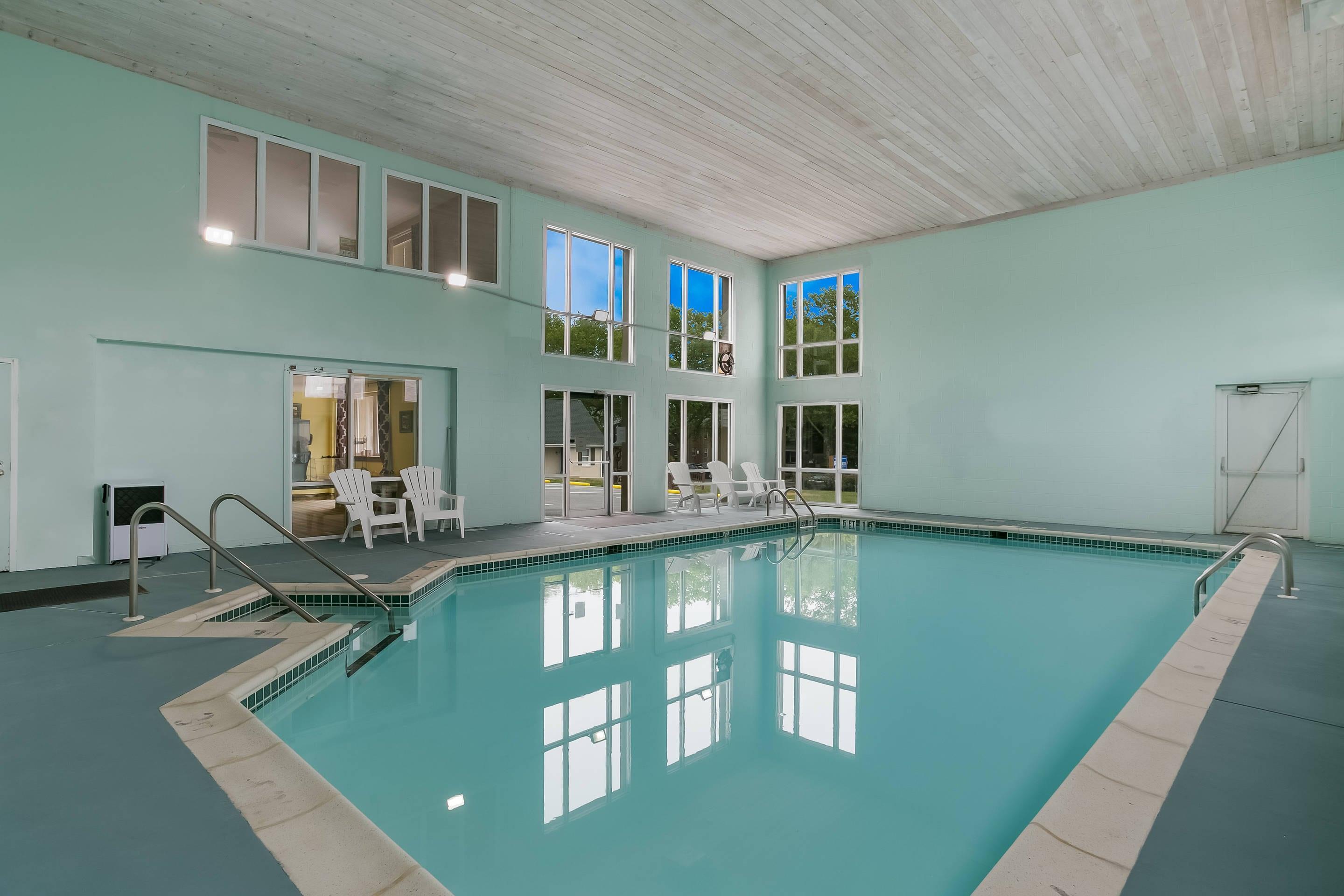 Indoor pool | Rodeway Inn & Suites