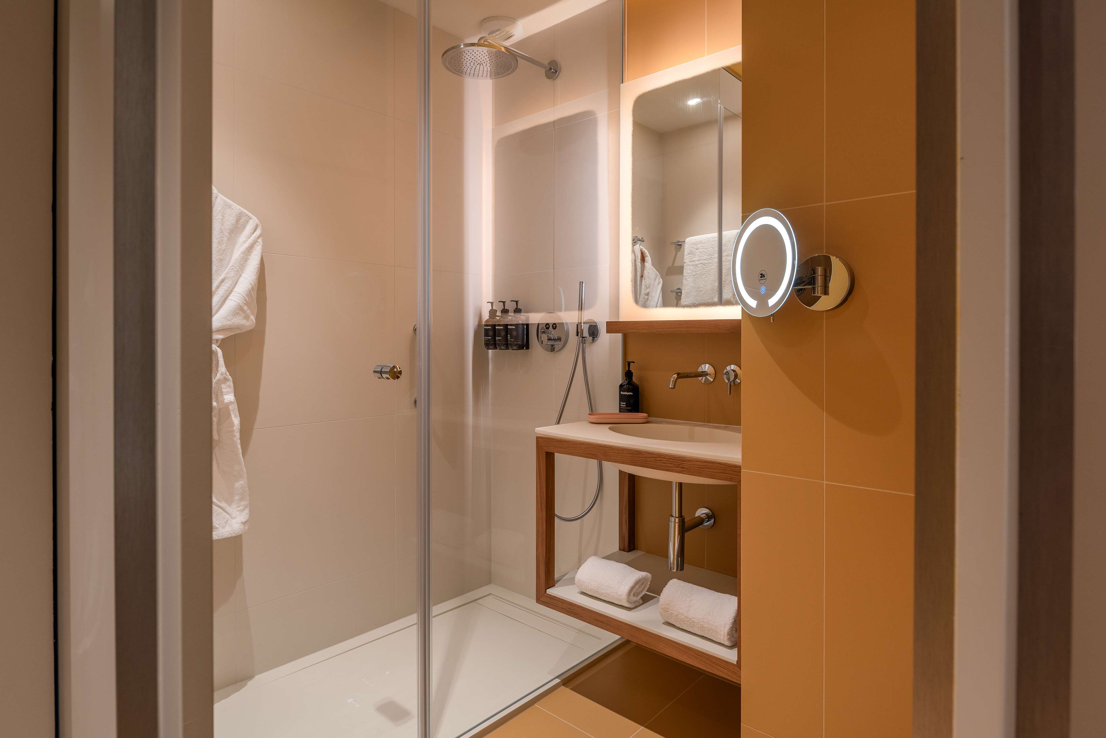 Canopy by Hilton Cannes Room Type - TWIN PREMIUM RM W PART VW