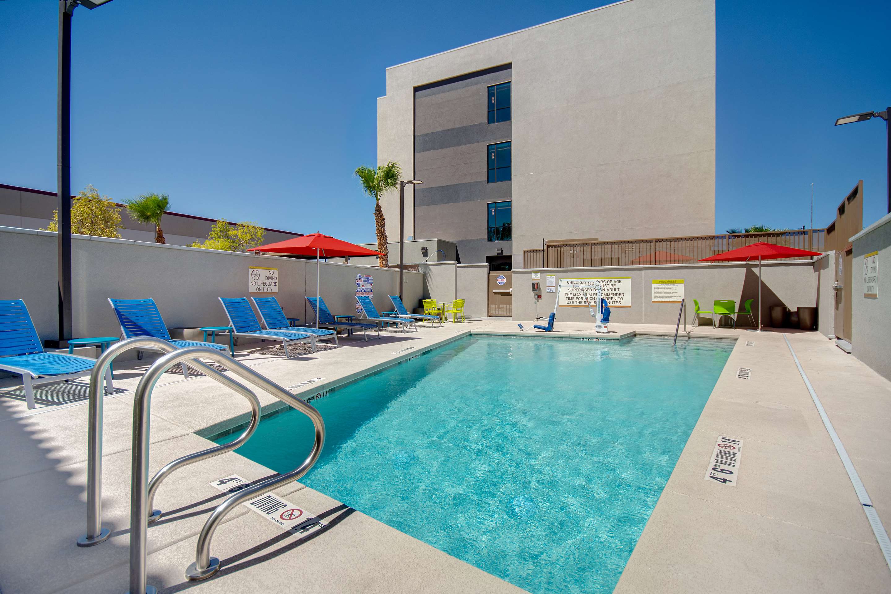 Pool | Home2 Suites By Hilton Las Vegas North