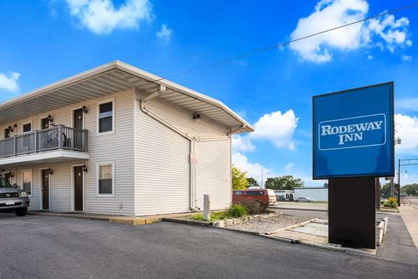 Exterior view - Rodeway Inn La Crosse