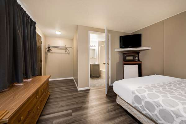  - Rodeway Inn La Crosse