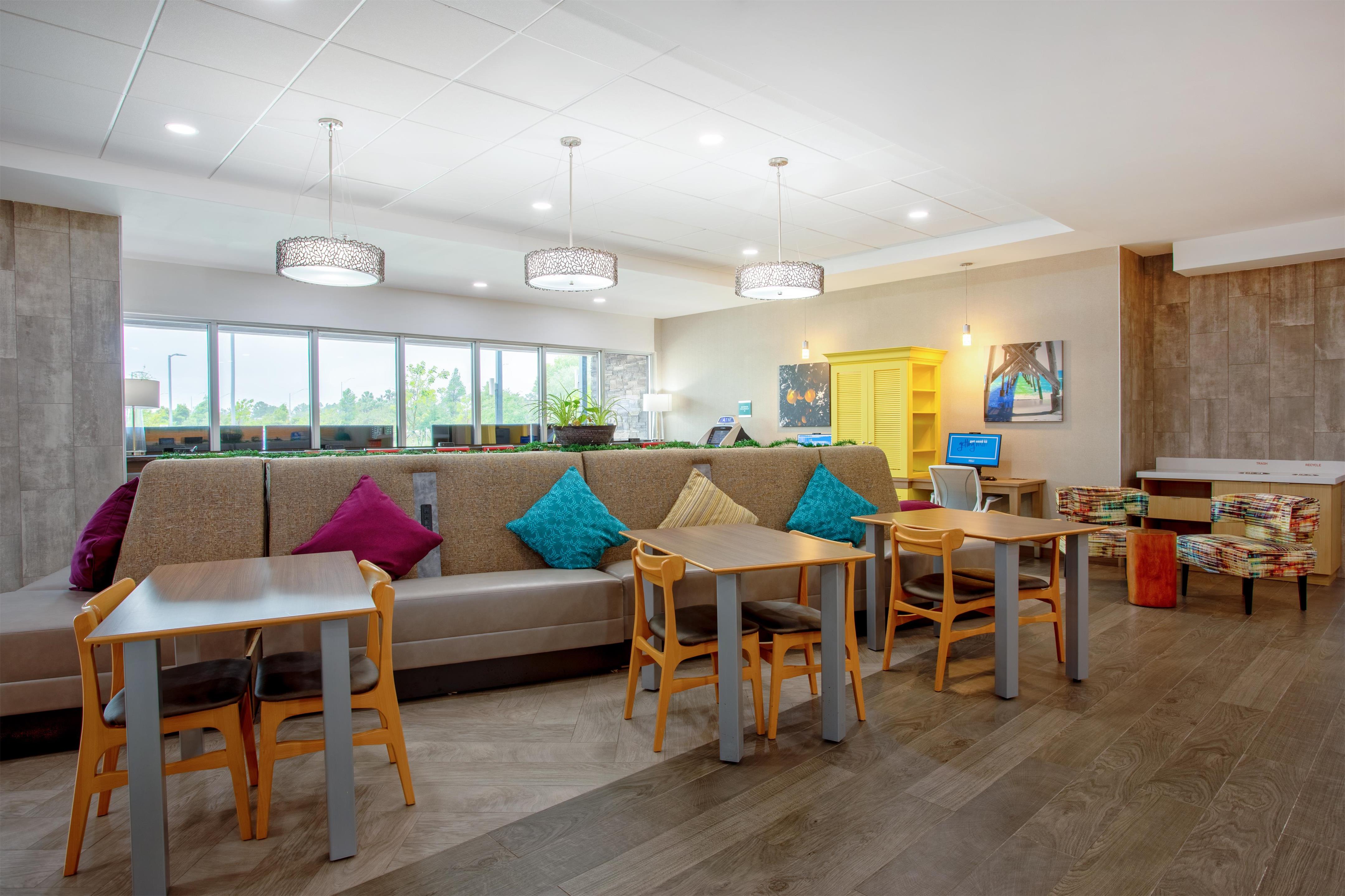 Lobby | Home2 Suites by Hilton Vero Beach I-95