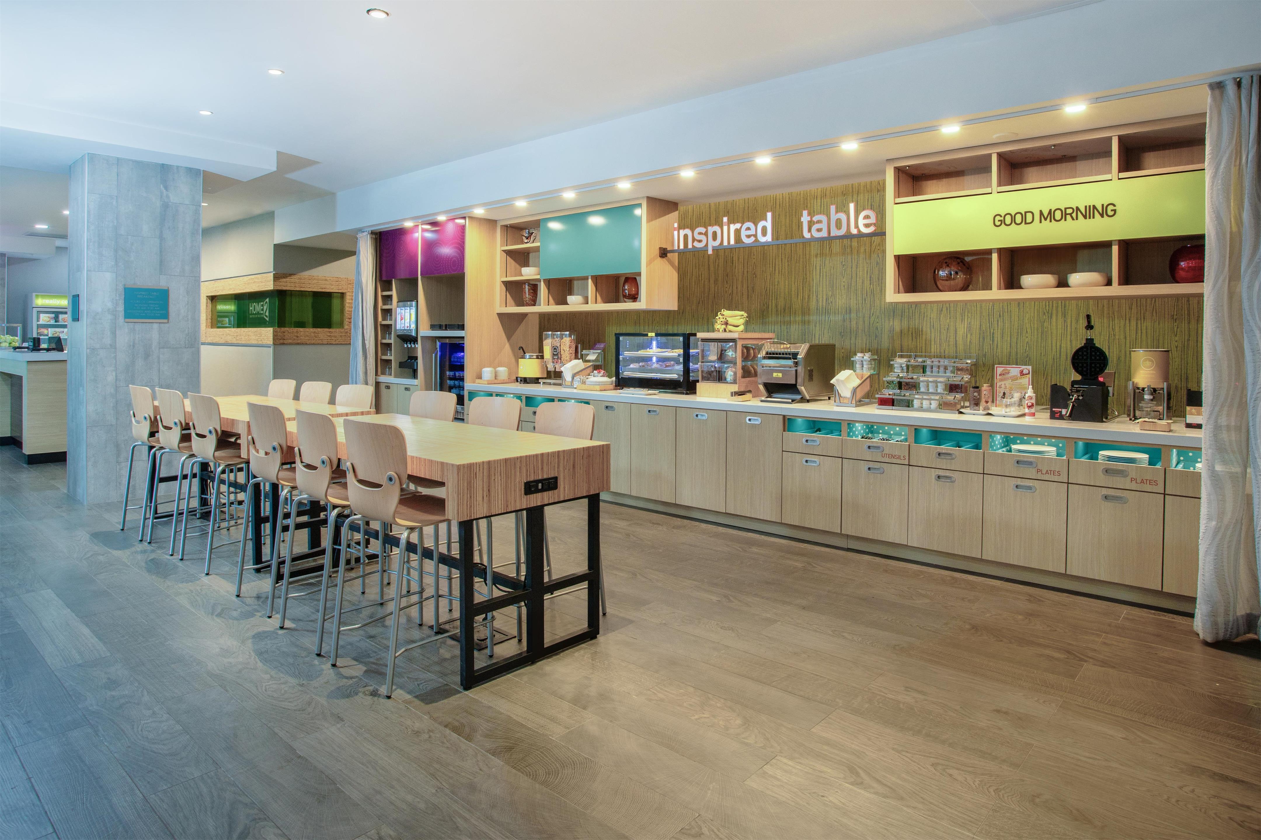 Breakfast Area | Home2 Suites by Hilton Vero Beach I-95