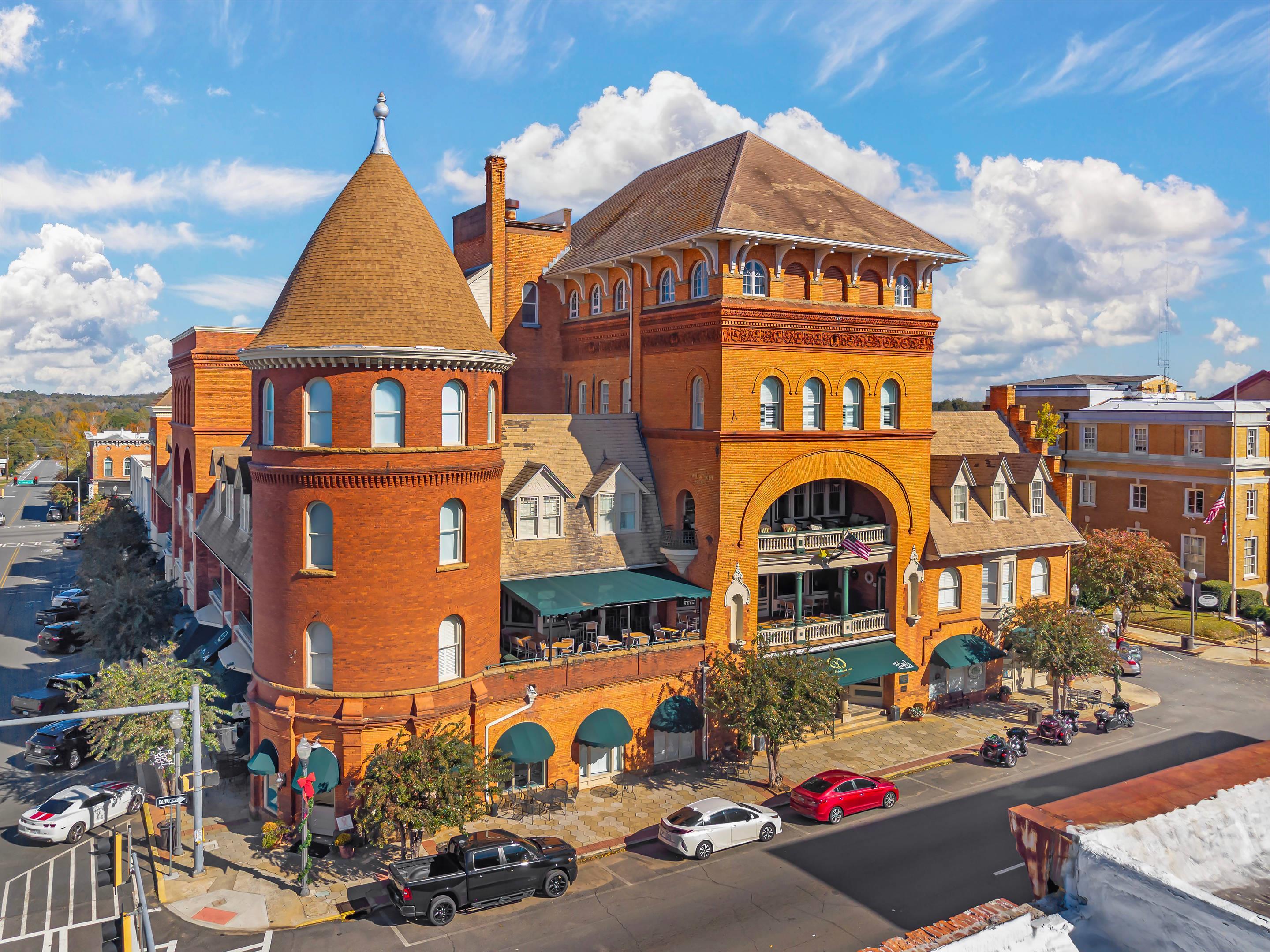 Aerial View | Windsor Hotel, Ascend Hotel Collection