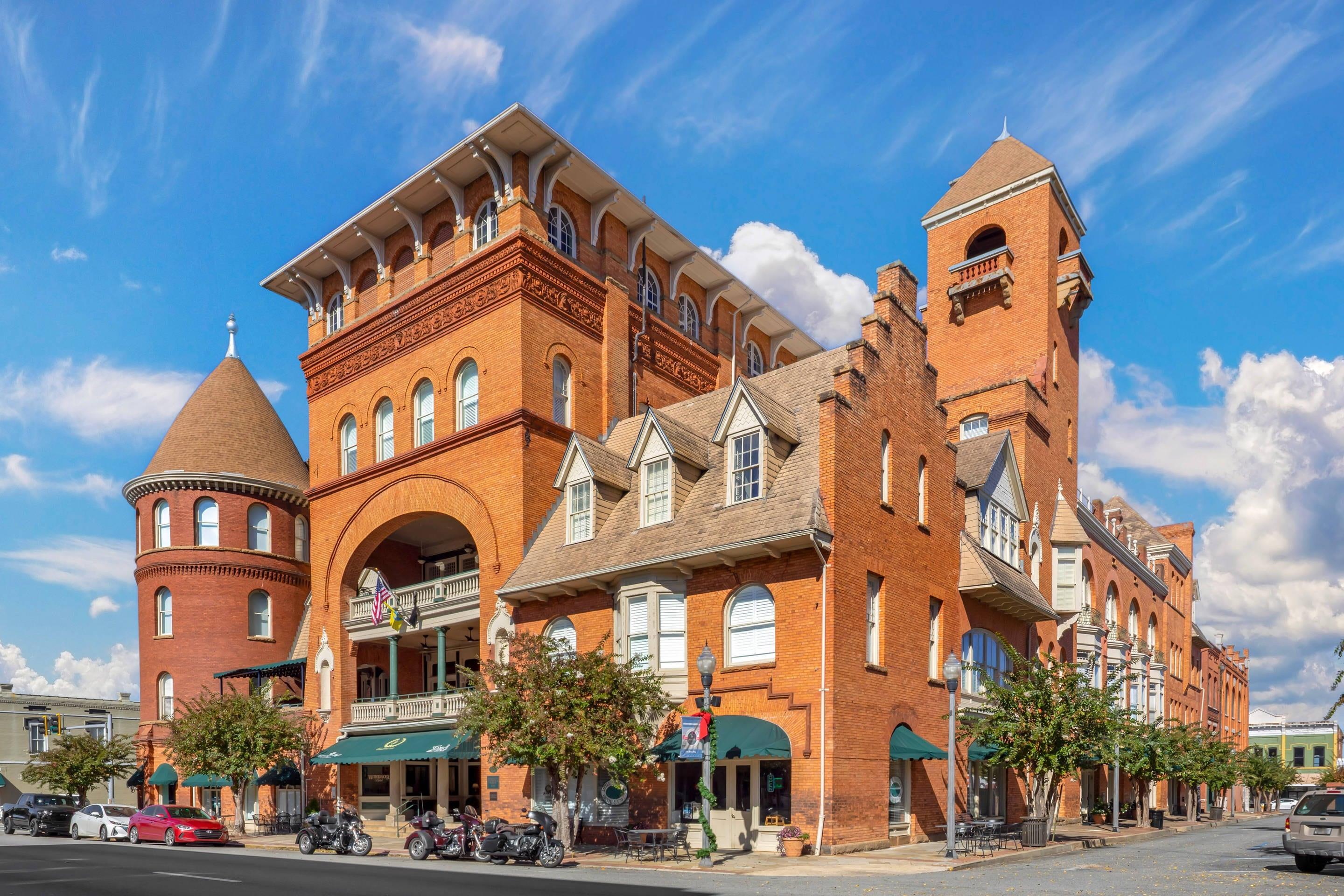 Hotel exterior | Windsor Hotel, Ascend Hotel Collection
