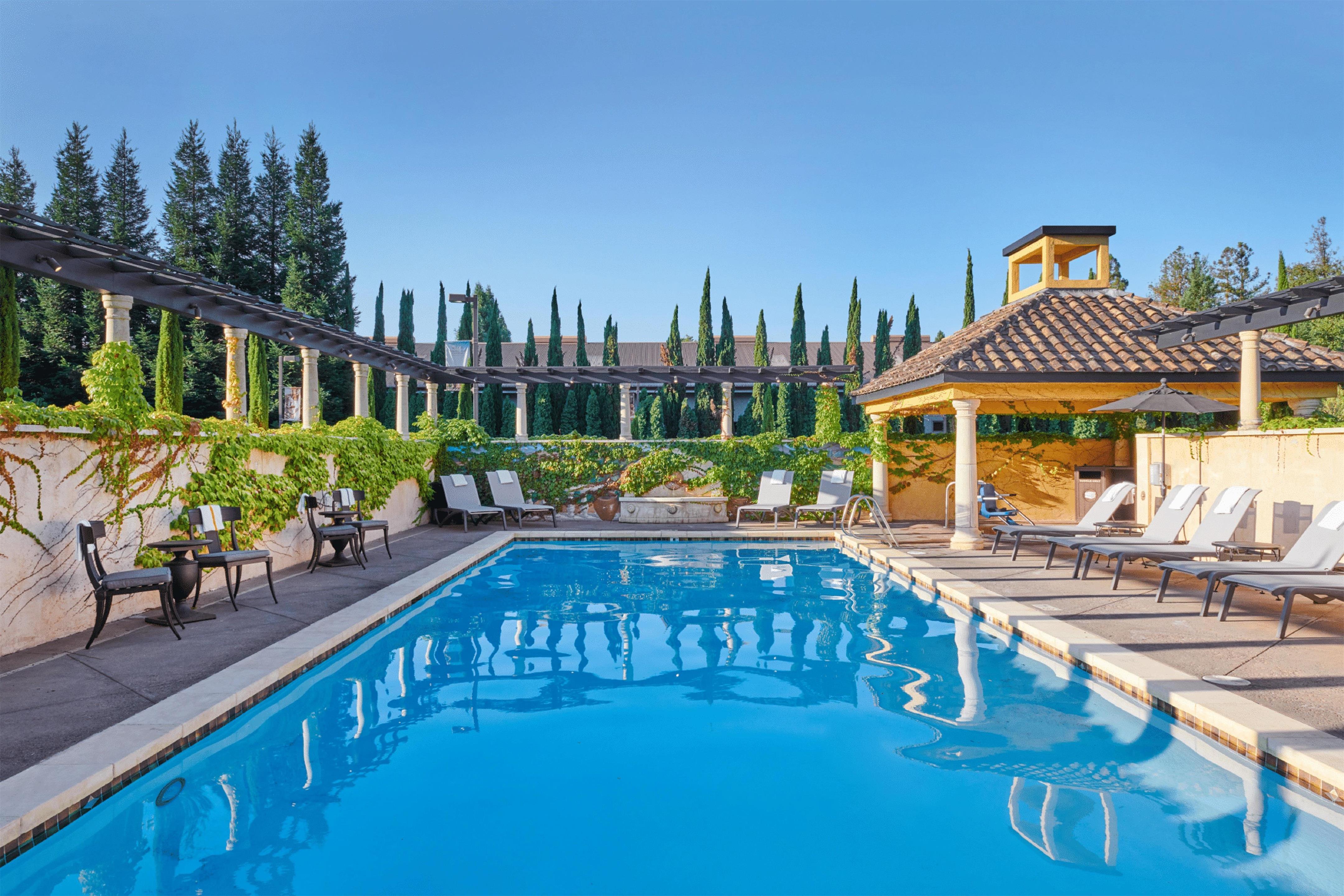 Pool | The Lodge at Healdsburg, Tapestry Collection by Hilton