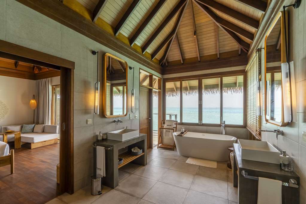 BARCELO WHALE LAGOON MALDIVES-guestroom-Guest Room,Bathroom,On-Site.jpg