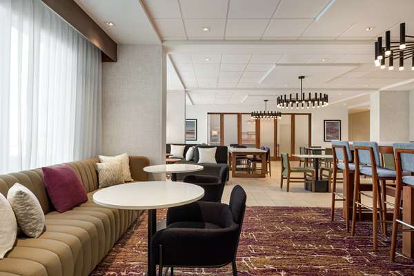 Amenities - Hampton Inn Stockton - CA 99, Exit 250