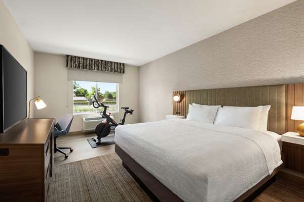  - Hampton Inn Stockton - CA 99, Exit 250