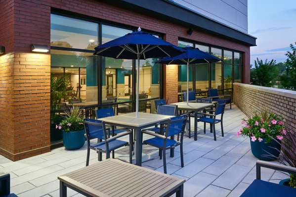 Exterior view - Hampton Inn Towson
