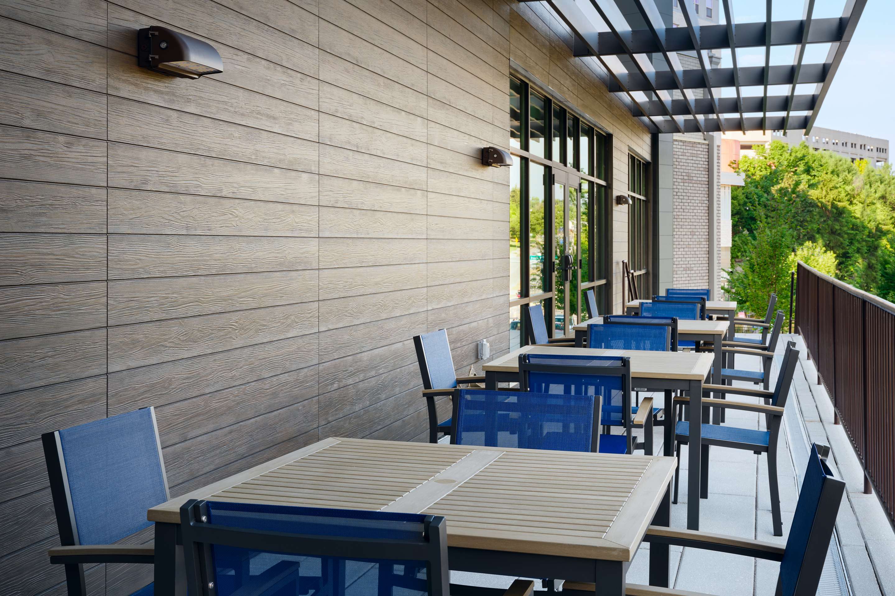 Exterior | Hampton Inn Towson Downtown