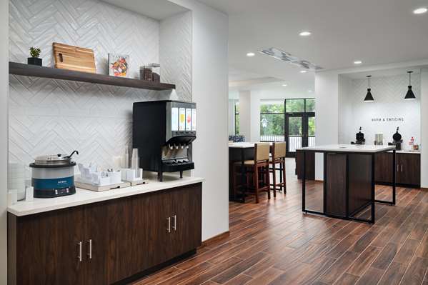 Amenities - Hampton Inn Towson