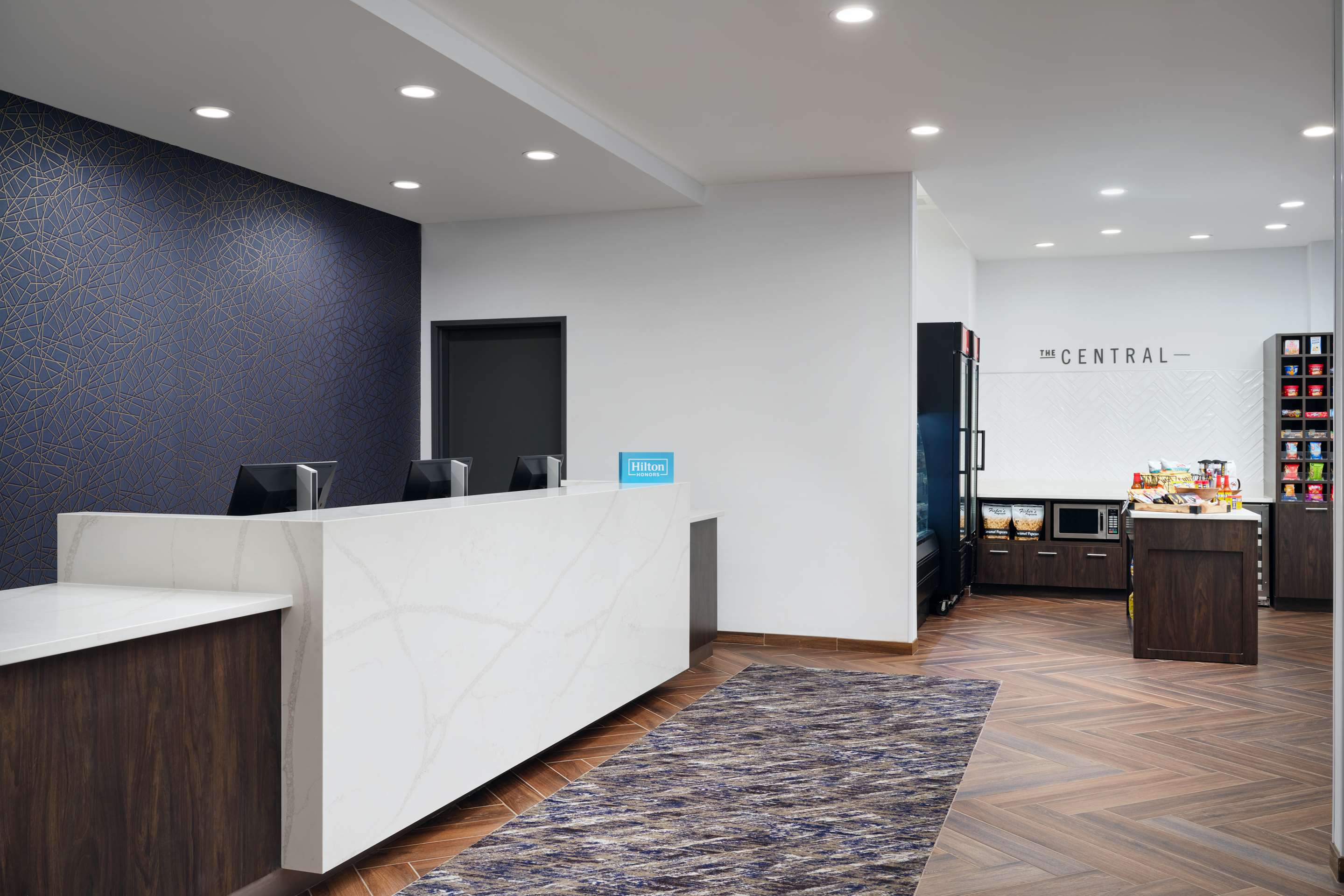 Reception | Hampton Inn Towson Downtown
