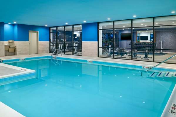 Pool - Hampton Inn Towson