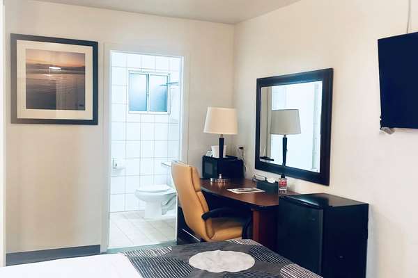  - Oceanside Inn & Suites Fort Bragg