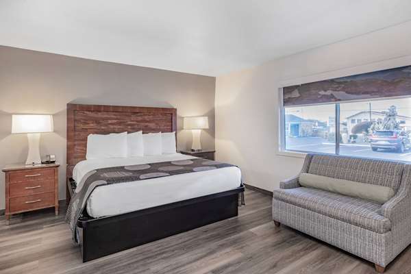  - Oceanside Inn & Suites Fort Bragg