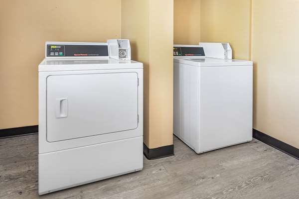 Amenities - Baymont Inn & Suites Brooklyn Center - I-94 & I-694, Exit 34