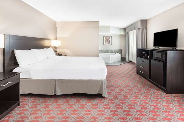 Suite - Baymont Inn & Suites Brooklyn Center - I-94 & I-694, Exit 34