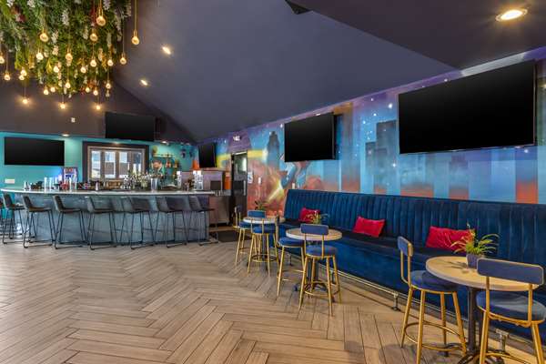 Bar - Heights House Hotel North Houston - I-45, Exit 50