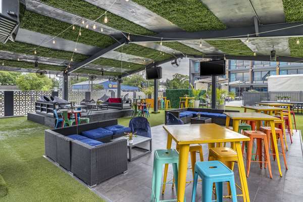  - Heights House Hotel North Houston - I-45, Exit 50