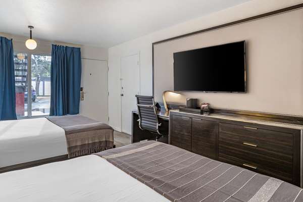  - Heights House Hotel North Houston - I-45, Exit 50