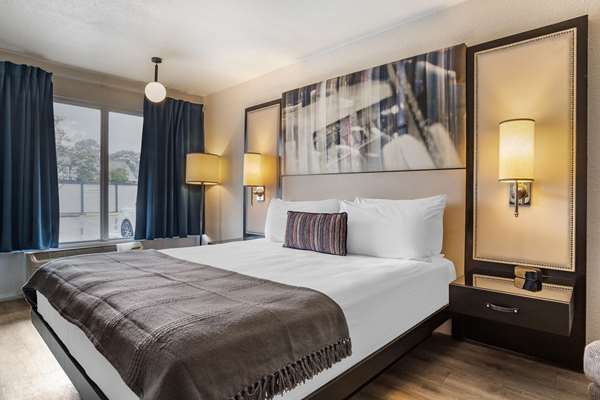  - Heights House Hotel North Houston - I-45, Exit 50