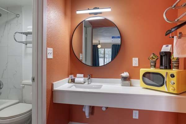  - Heights House Hotel North Houston - I-45, Exit 50