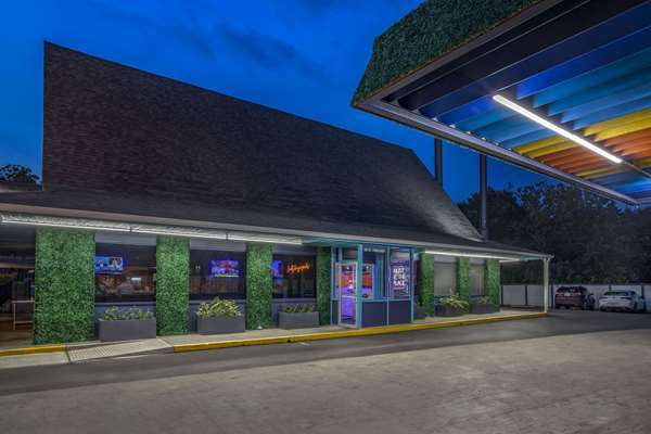 Exterior view - Heights House Hotel North Houston - I-45, Exit 50