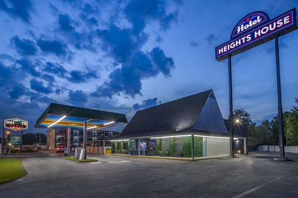 Exterior view - Heights House Hotel North Houston - I-45, Exit 50