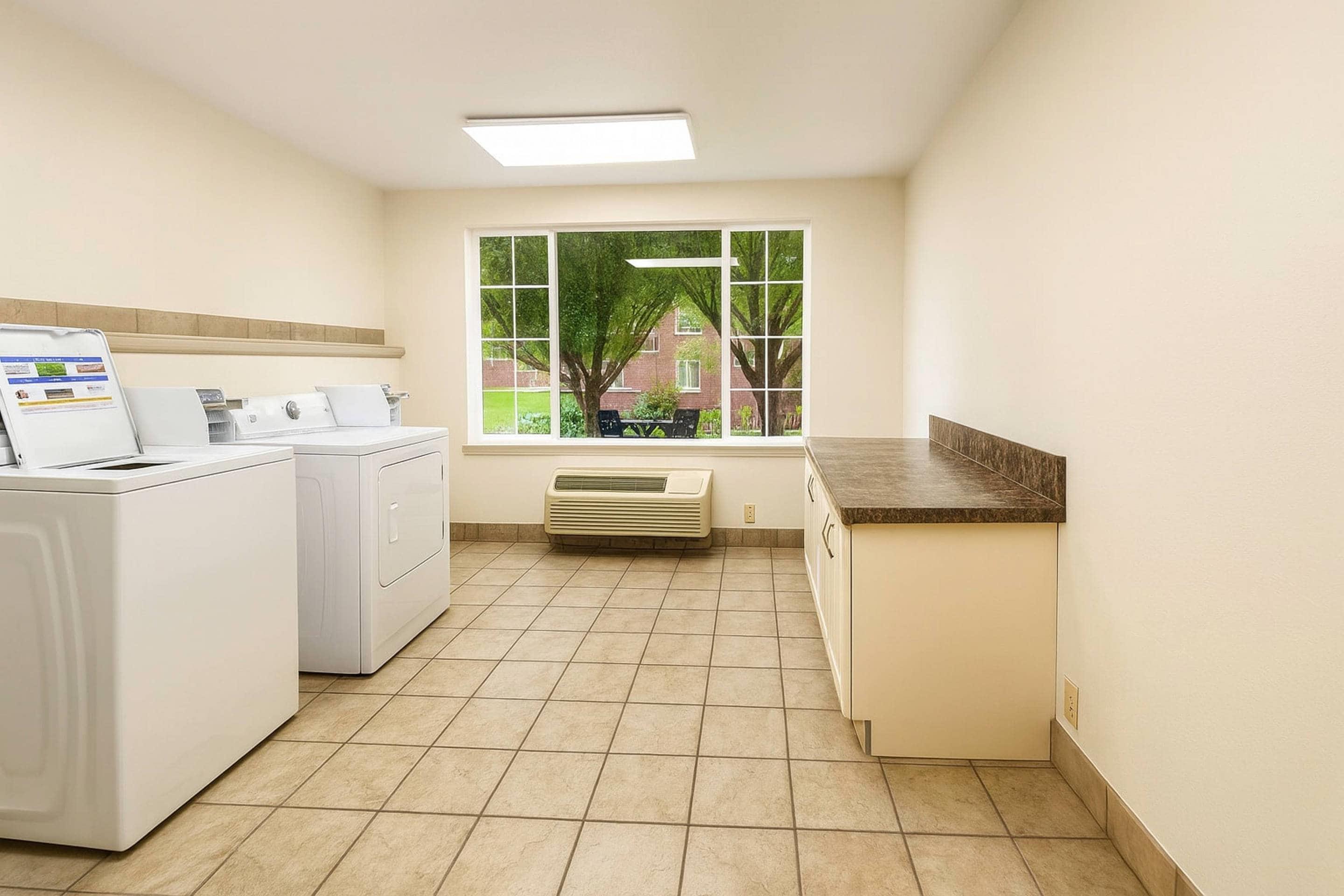 Guest laundry facilities | Le Ritz Hotel and Suites
