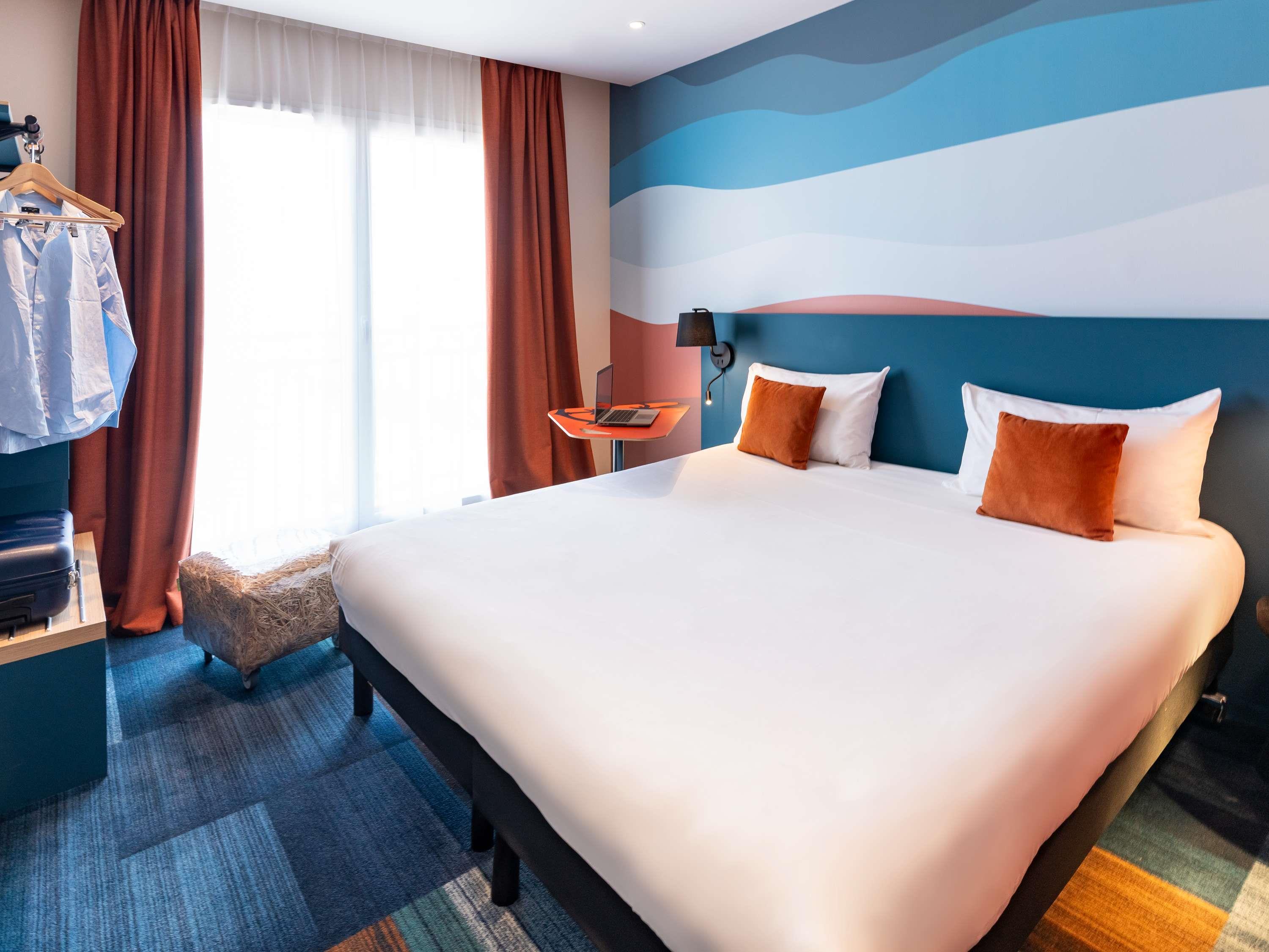 Ibis Styles Miramas - Provence - Tap to explore photos
