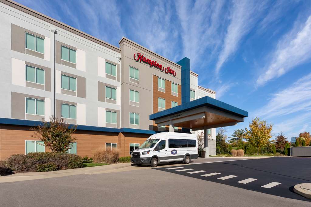 Hampton Inn Airport Century Place