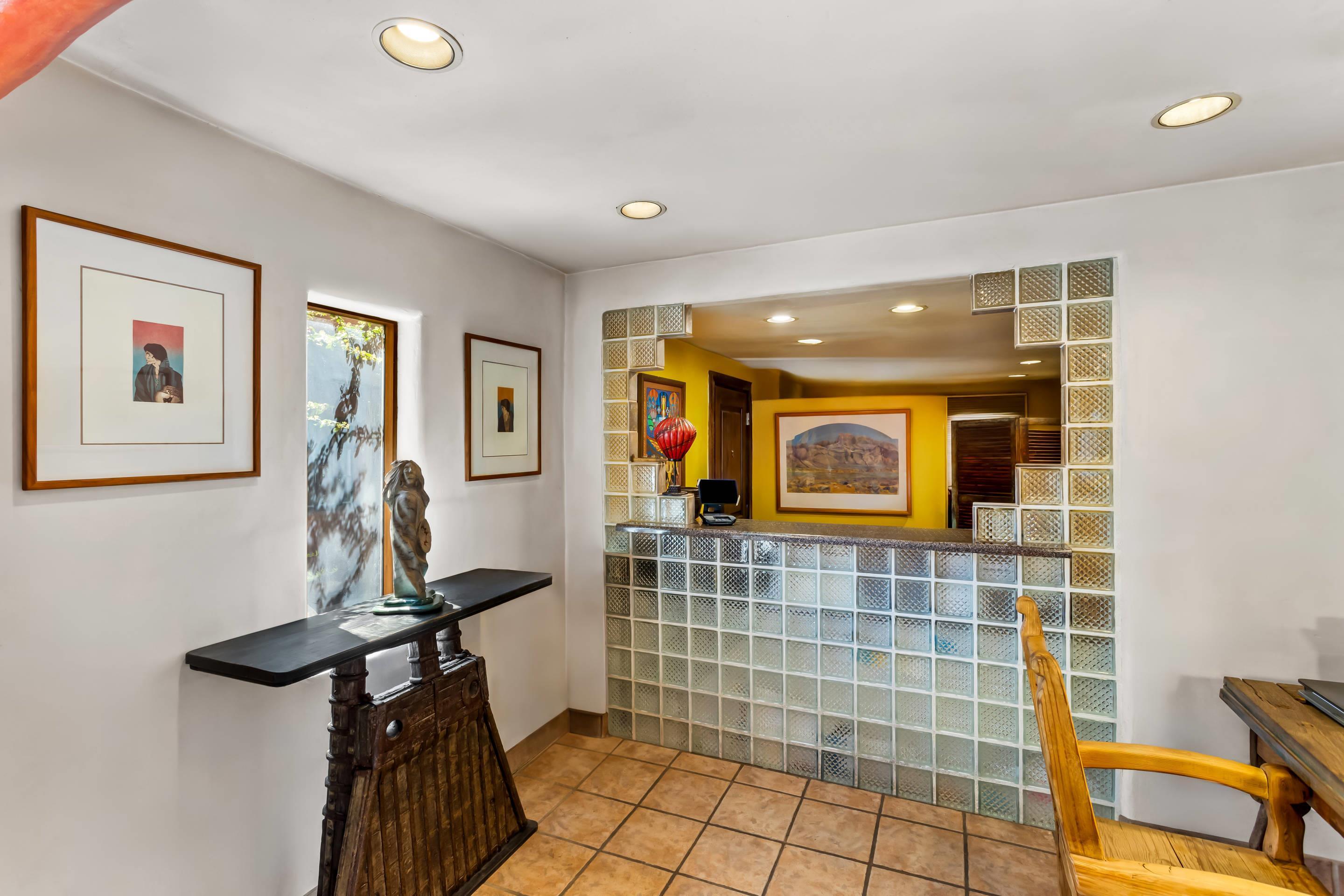 Hotel lobby | Casas de Suenos Old Town Historic Inn