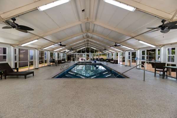 Pool - Suburban Studios San Angelo