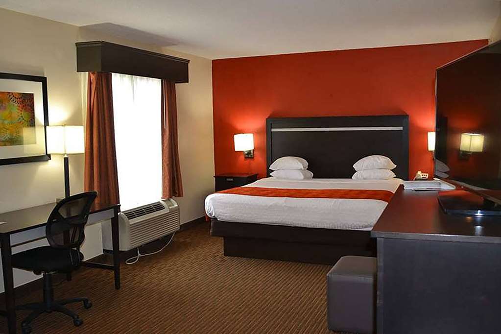 DAYS INN BY WYNDHAM LAUREL MS-guestroom-Guest Room,On-Site.jpg