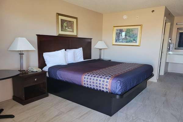  - Carom Inn Travelodge Denham Springs