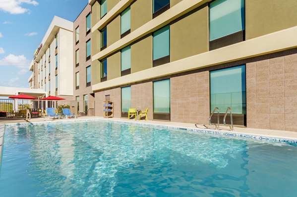 Pool - Home2 Suites by Hilton North Scottsdale