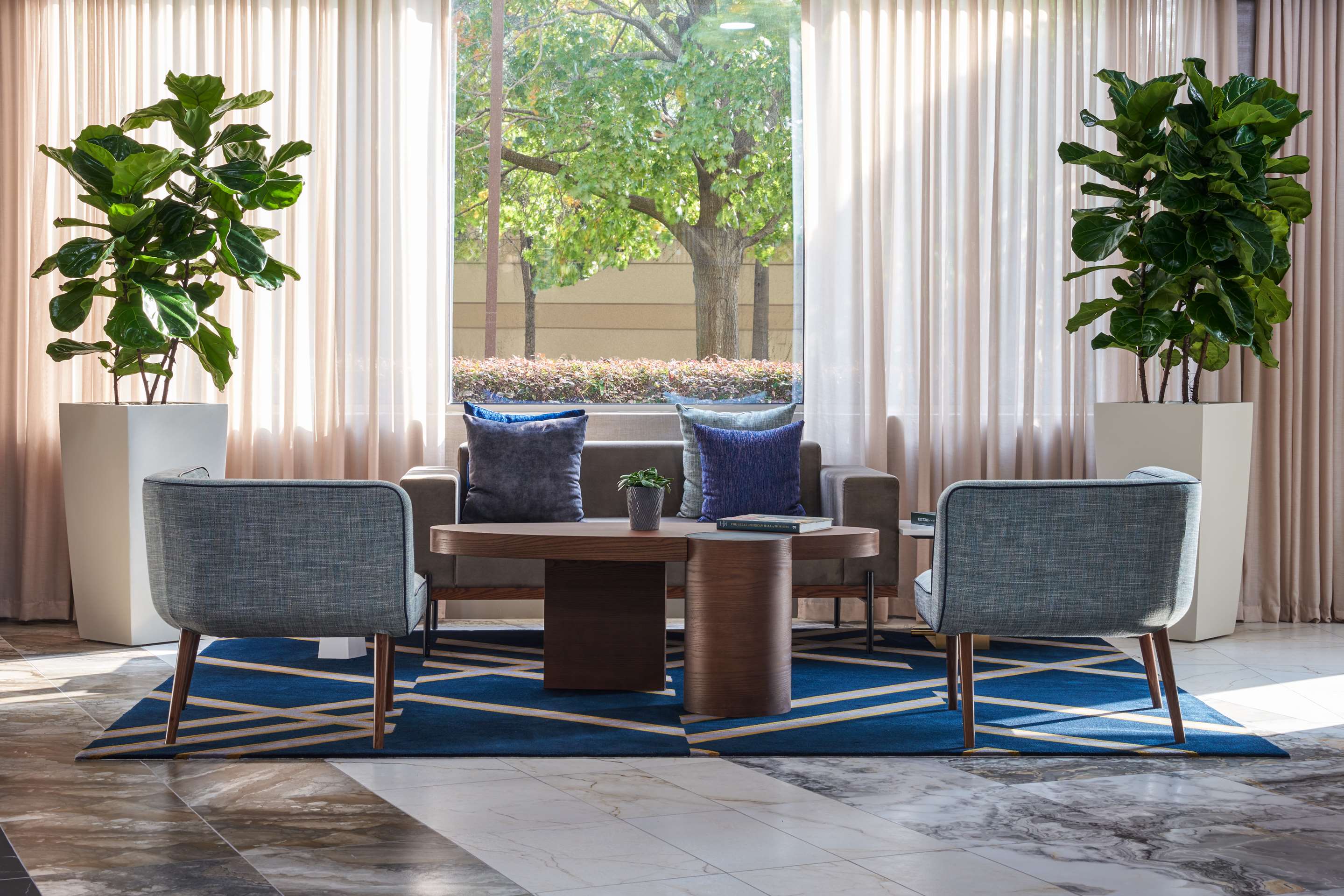 Lobby | The Chifley Houston, Tapestry Collection by Hilton