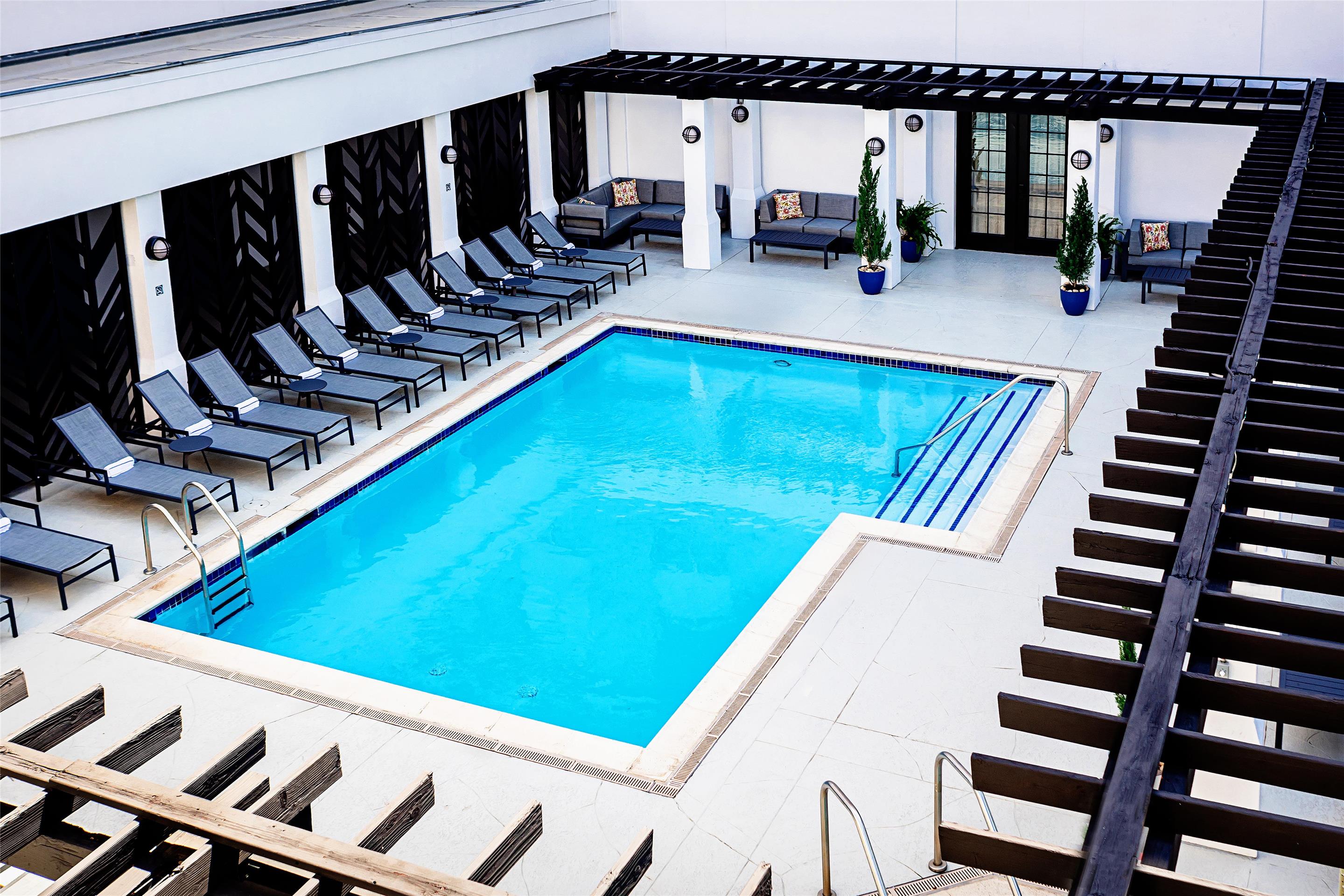 Pool | The Chifley Houston, Tapestry Collection by Hilton