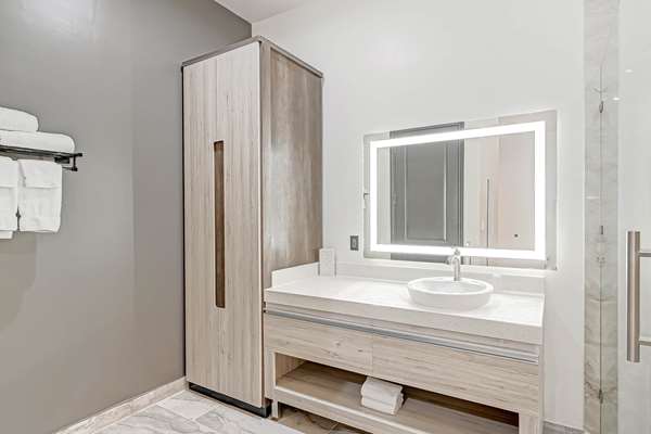  - SureStay Hotel by Best Western Southeast Houston