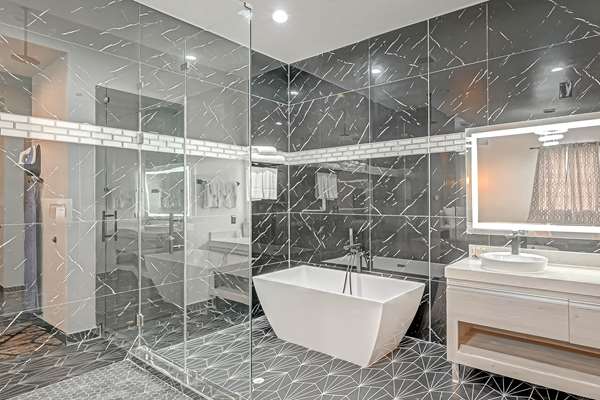  - SureStay Hotel by Best Western Southeast Houston