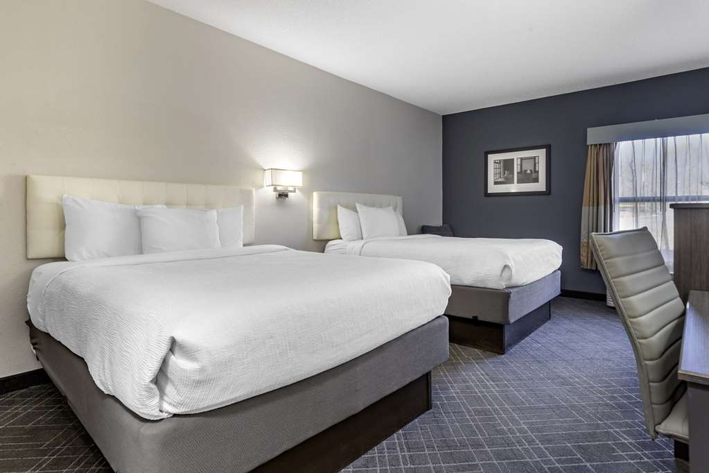 QUALITY INN SPARTANBURG NORTHWEST-guestroom-Guest Room,On-Site.jpg