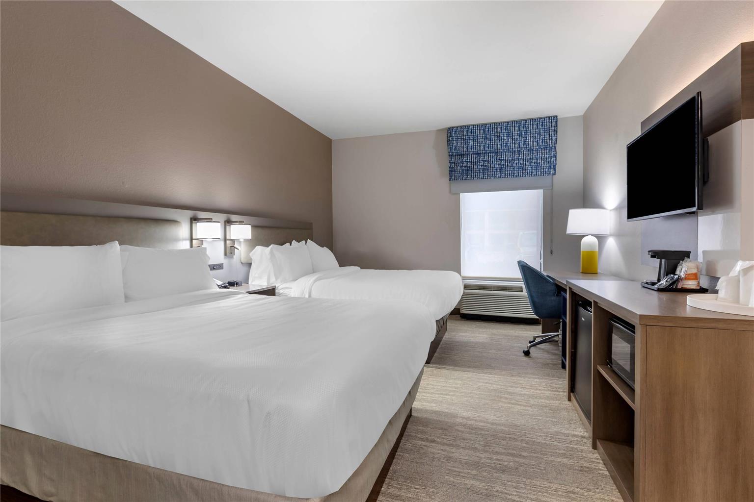 COMFORT INN - WEATHERFORD-guestroom-Guest Room,On-Site.jpg