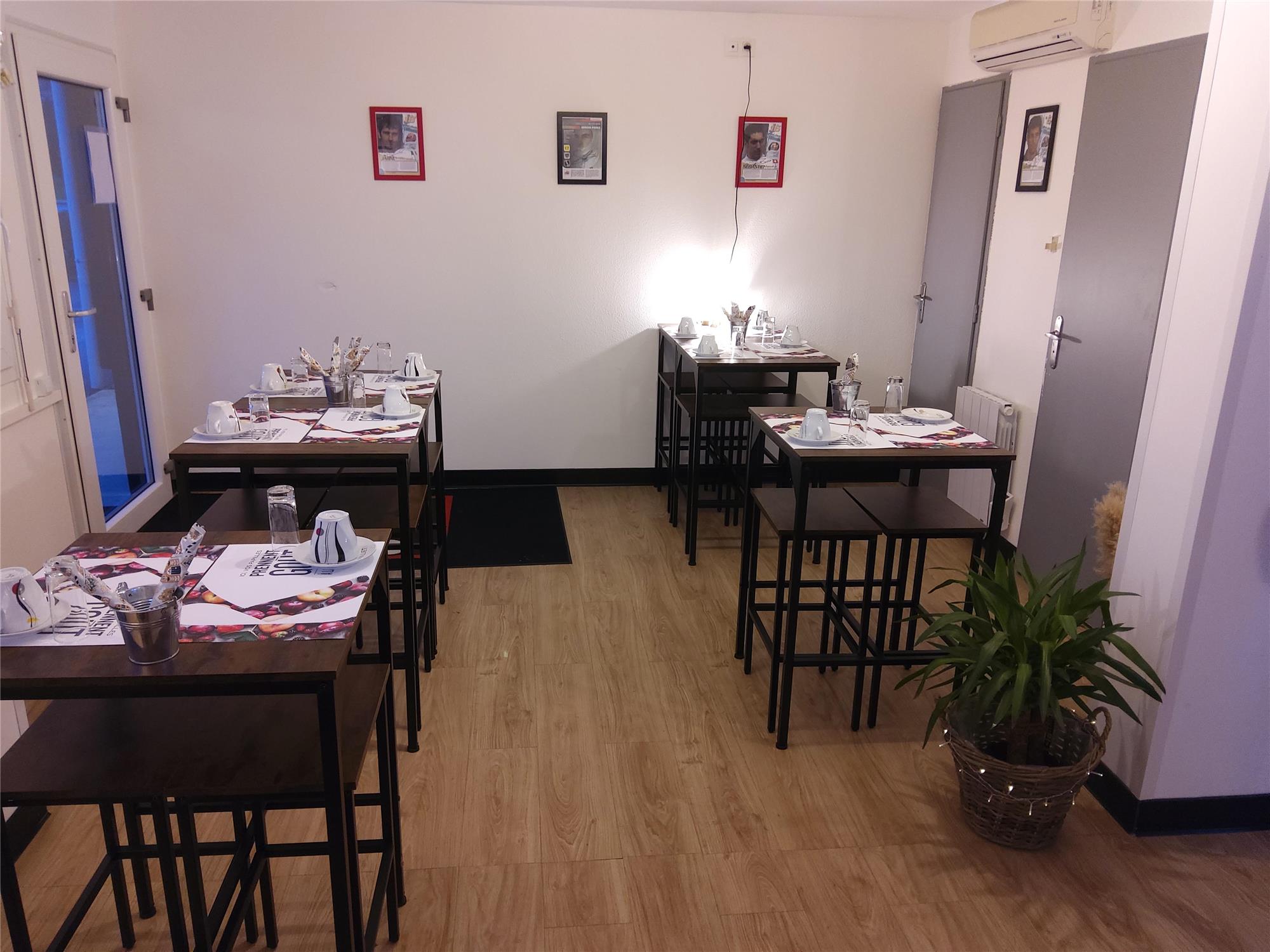 HÔTEL ENZO HOTELS LOUDEAC By KYRIAD DIRECT - Restaurant / Etablissement gastronomique