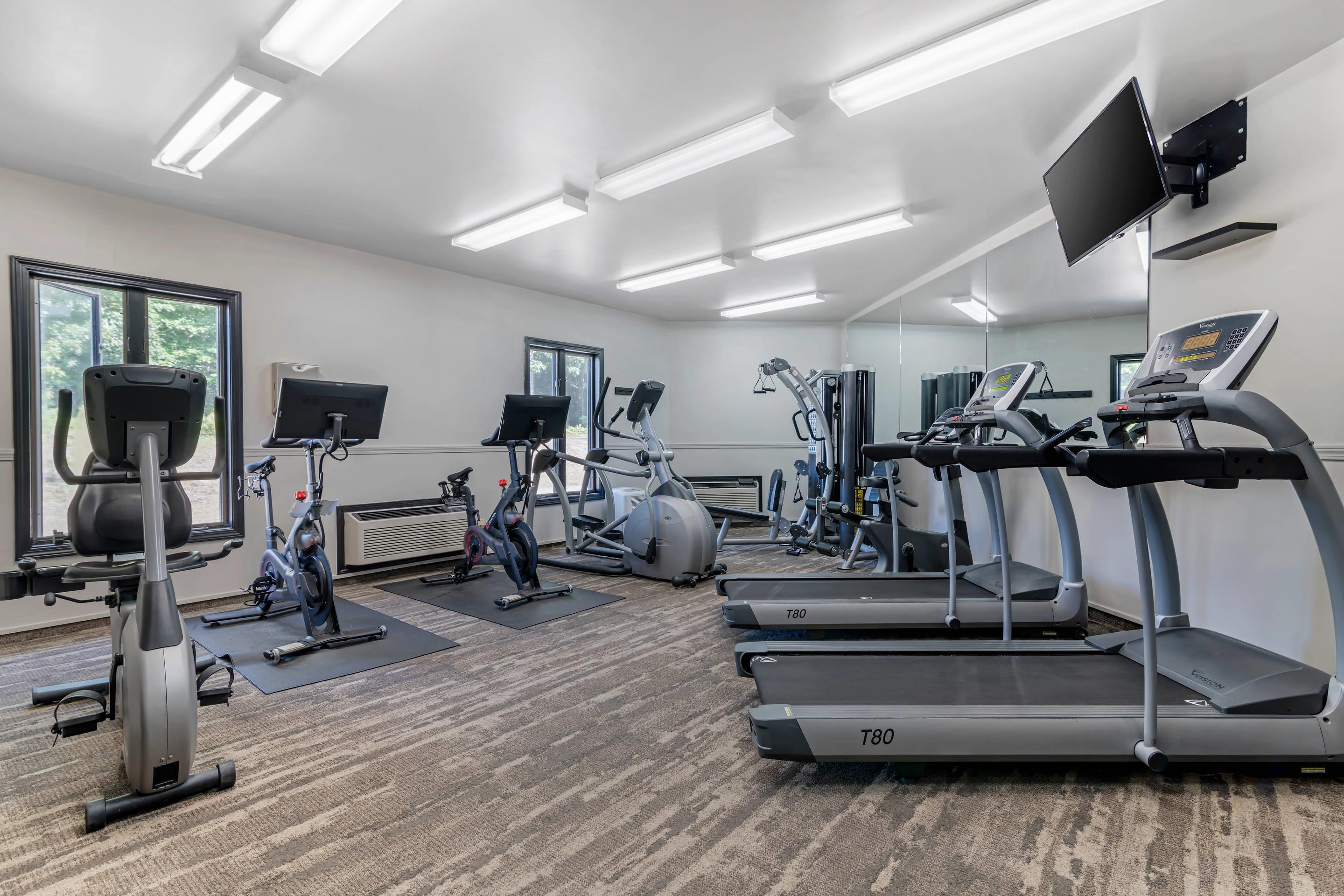 Fitness center | Green Granite Inn, Ascend Hotel Collection