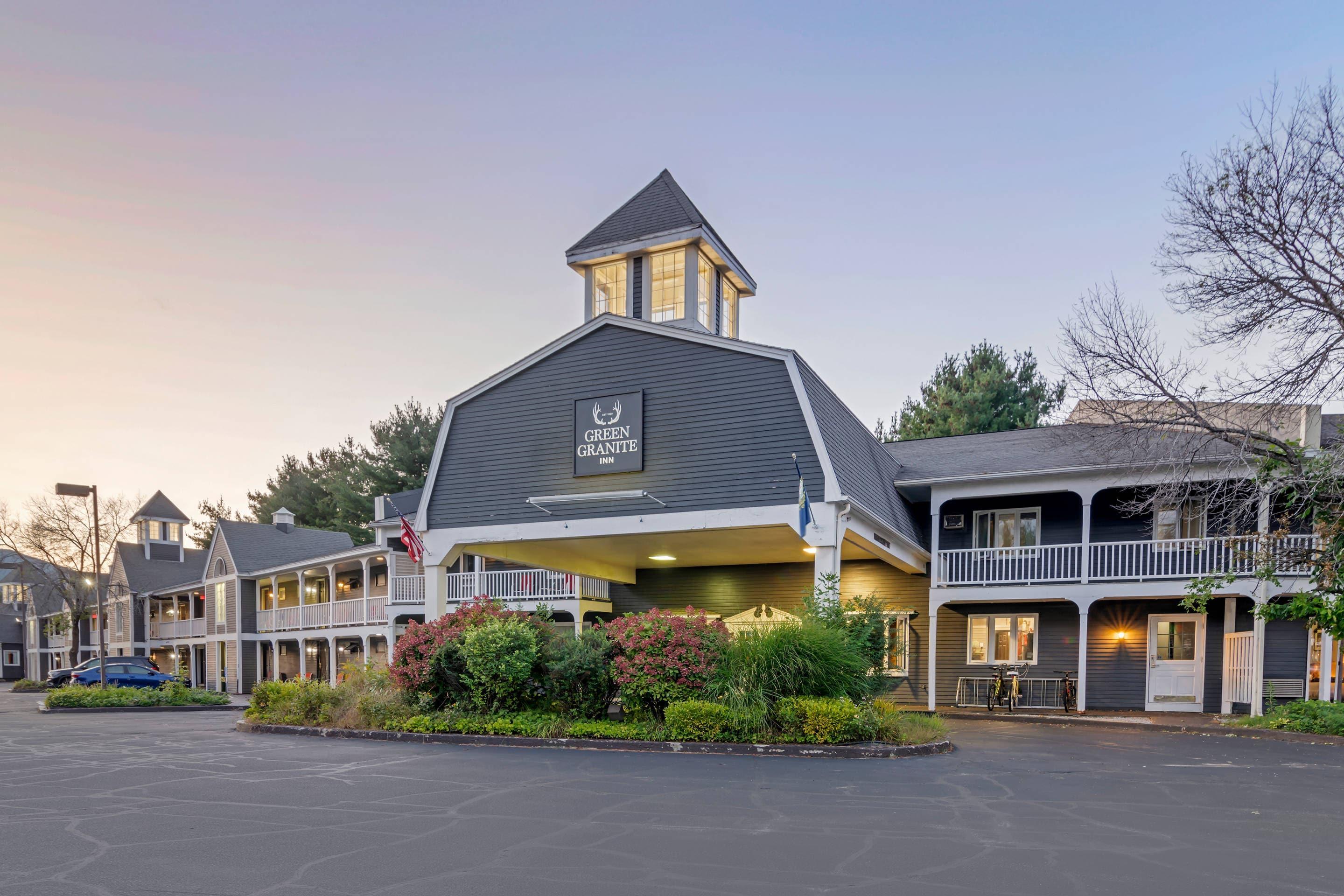 Twilight | Green Granite Inn, Ascend Hotel Collection